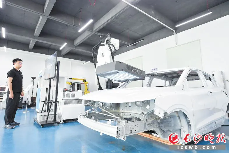 视比特是一家致力于以技术创新驱动产业升级的专精特新企业。 长沙晚报全媒体记者 王志伟 摄 视比特是一家致力于以技术创新驱动产业升级的专精特新企业。 长沙晚报全媒体记者 王志伟 摄